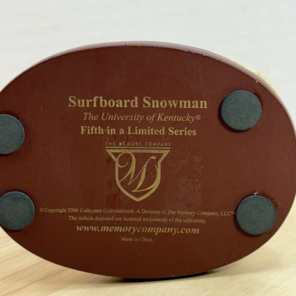 The Memory Company Univ of Kentucky Surfboard Snowman Diver Snow Globe Glitter